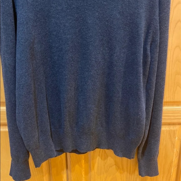 J. McLaughlin Gray V-Neck Sweater Size Large - Picture 3 of 5